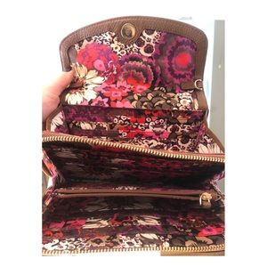 Vera Bradley Bags - Vera Bradley wallet Vera Bradley Bags - Vera Bradley wallet